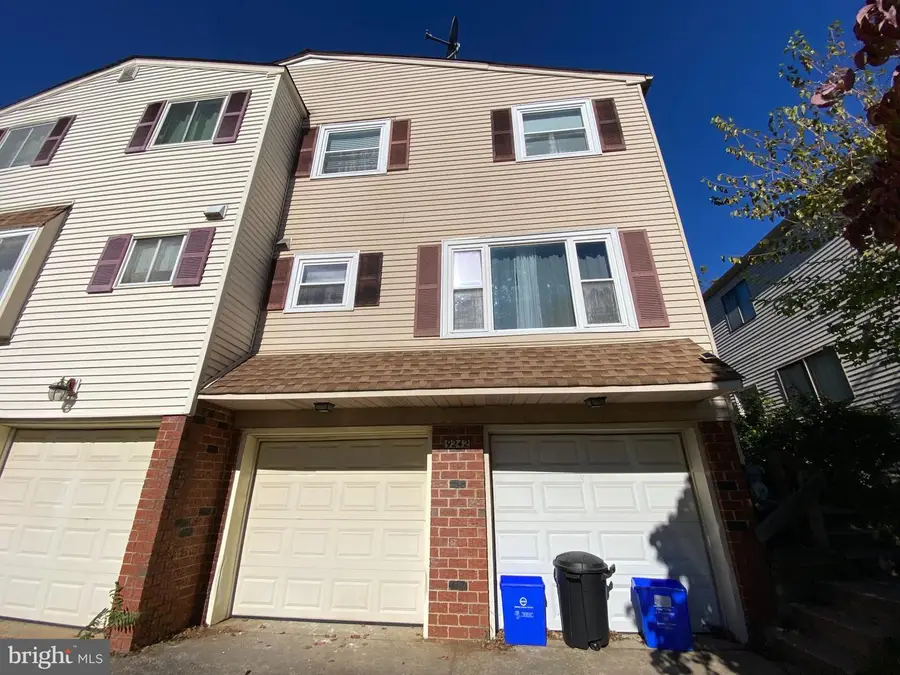 9242 Jamison Ave #b, Philadelphia, PA 19115 - #2