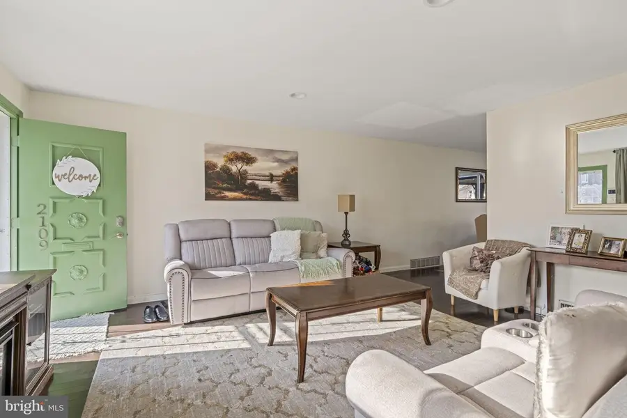 2109 Lardner St, Philadelphia, PA 19149 - #3