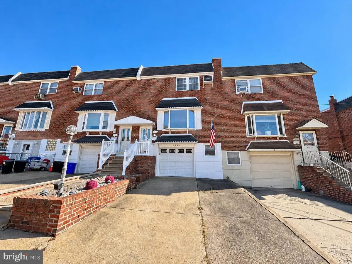3842 Salina Rd, Philadelphia, PA 19154 - #1