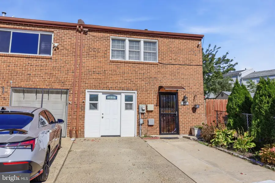 2845 Woodbridge Rd, Philadelphia, PA 19114 - #3