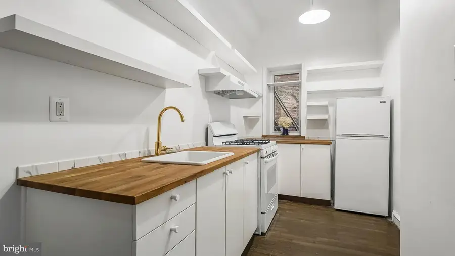 2132 Spruce St, Philadelphia, PA 19103 - #3