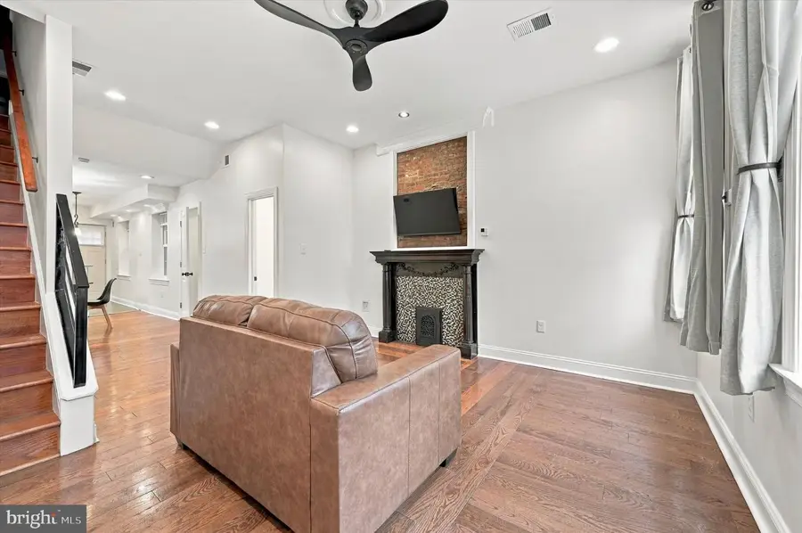 2015 N Lambert St, Philadelphia, PA 19121 - #2
