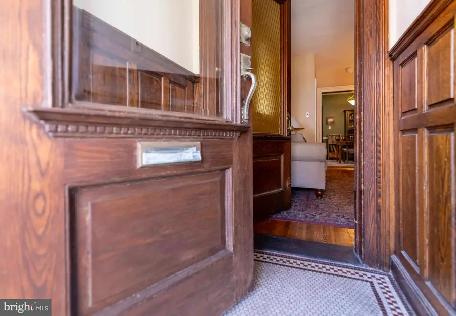 2530 S 18th St, Philadelphia, PA 19145 - #2