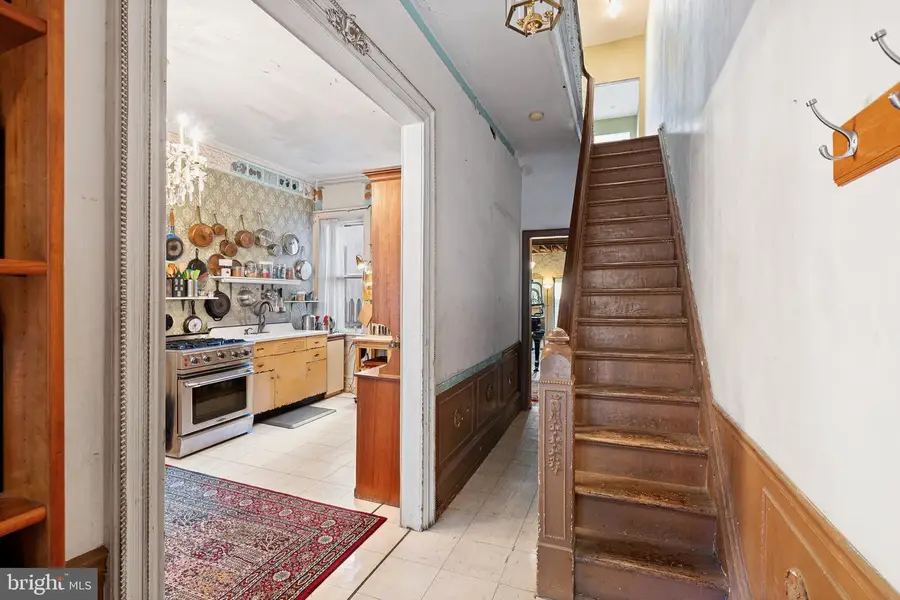 2437 Brown St, Philadelphia, PA 19130 - #3
