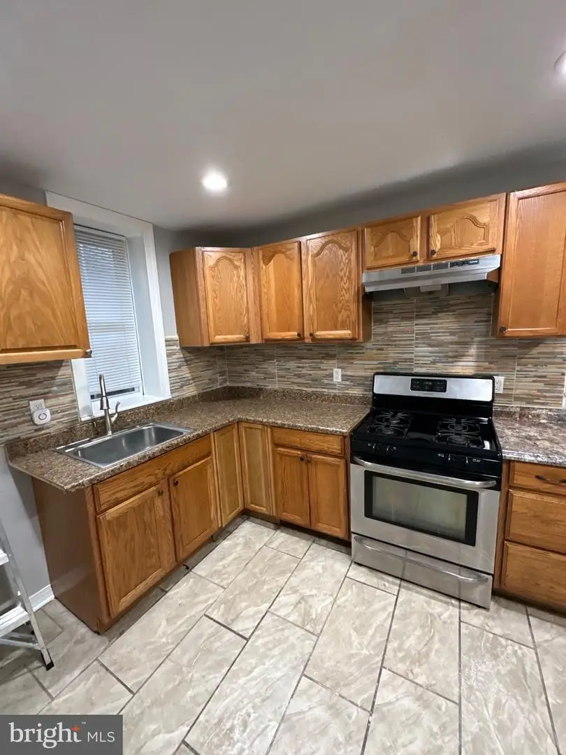 1528 W Oakdale St, Philadelphia, PA 19132 - #3