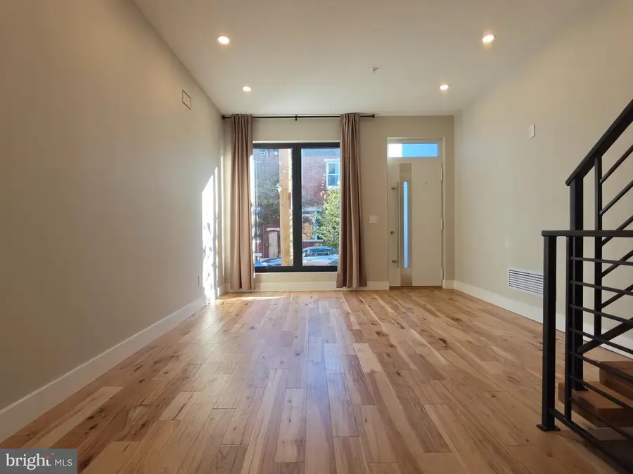 1220 E Fletcher St, Philadelphia, PA 19125 - #2