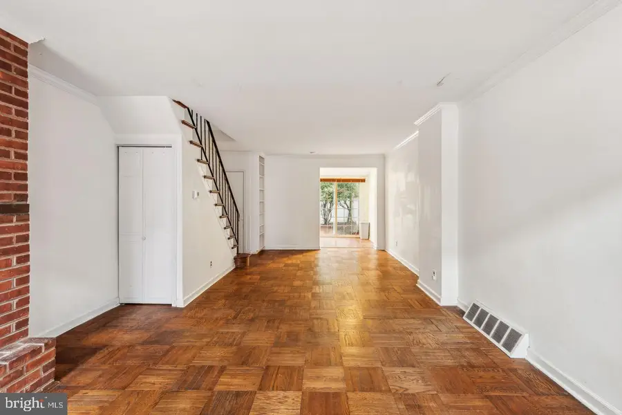 2304 Waverly St, Philadelphia, PA 19146 - #2
