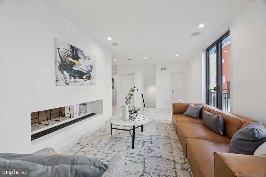 1922 Geary St #10, Philadelphia, PA 19145 - #2