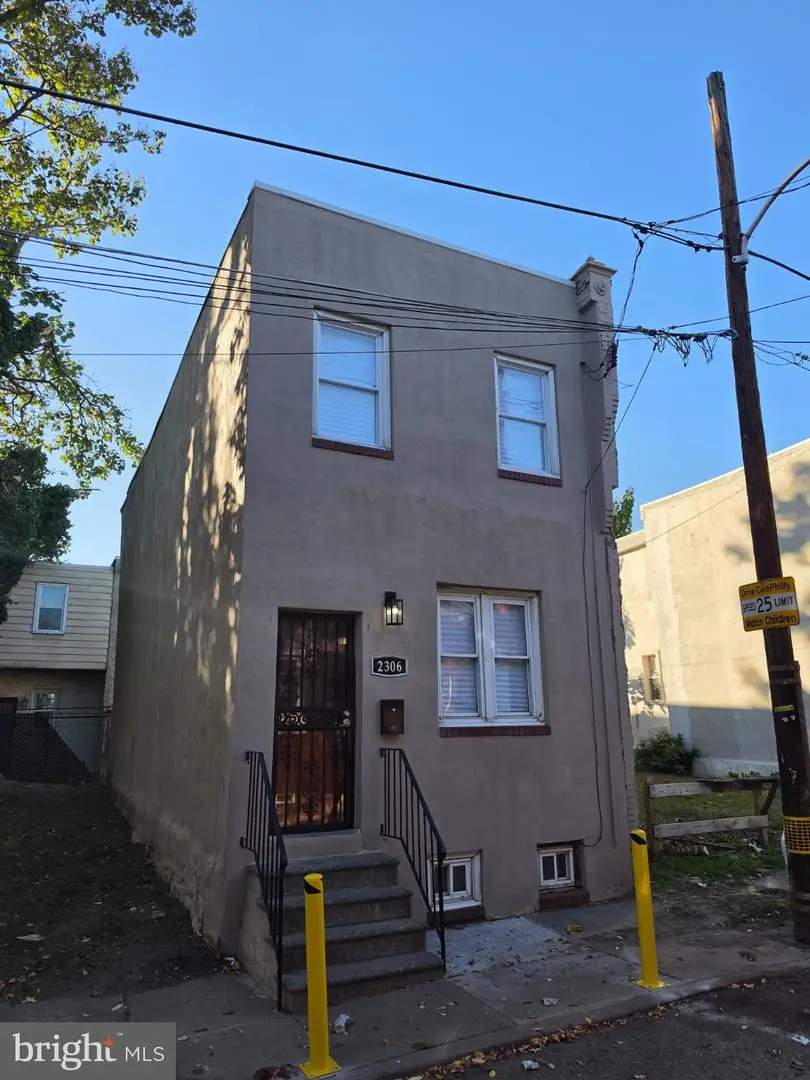 2306 N Fawn St, Philadelphia, PA 19133 - #1
