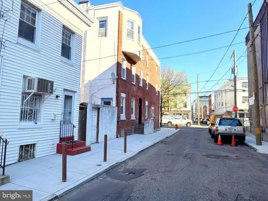 803 Latona St, Philadelphia, PA 19147 - #2