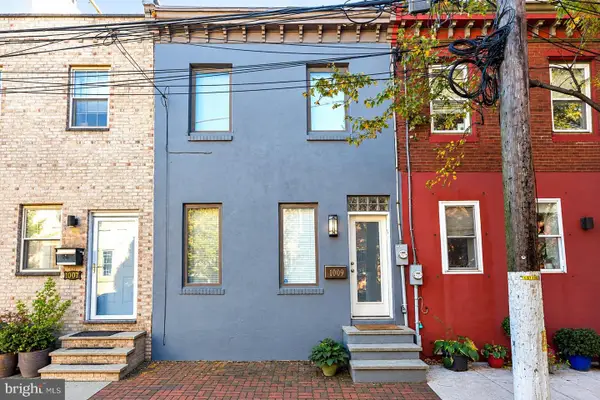 1009 S Chadwick St, PHILADELPHIA, PA 19146
