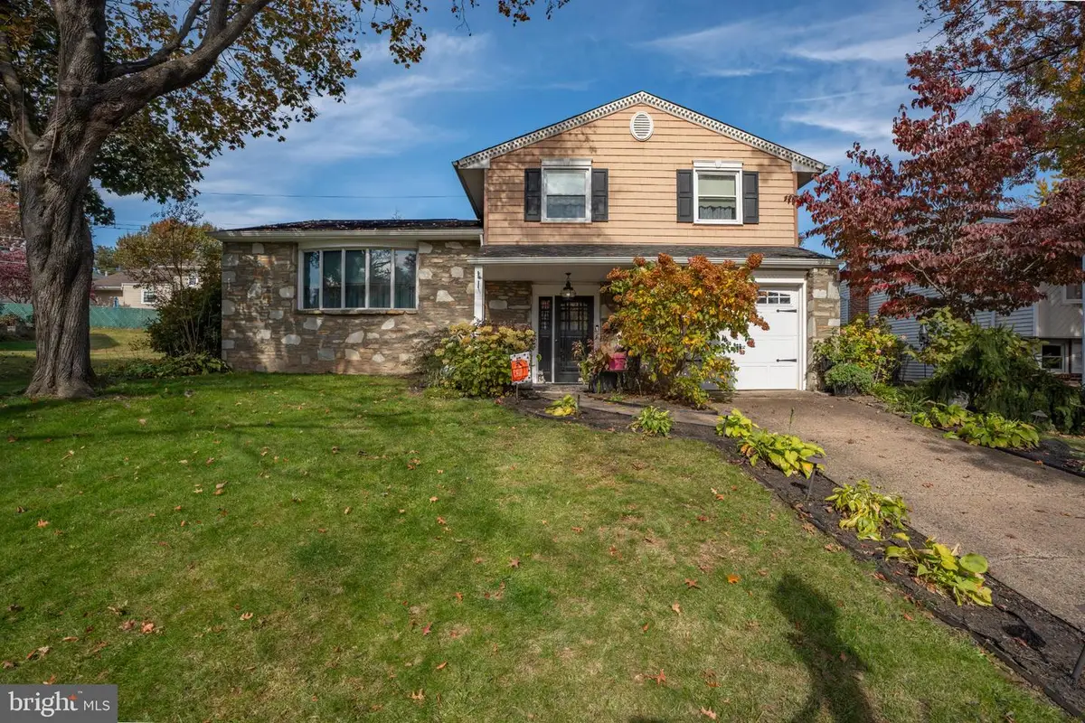 9720 Jeanes St, Philadelphia, PA 19115 - #1
