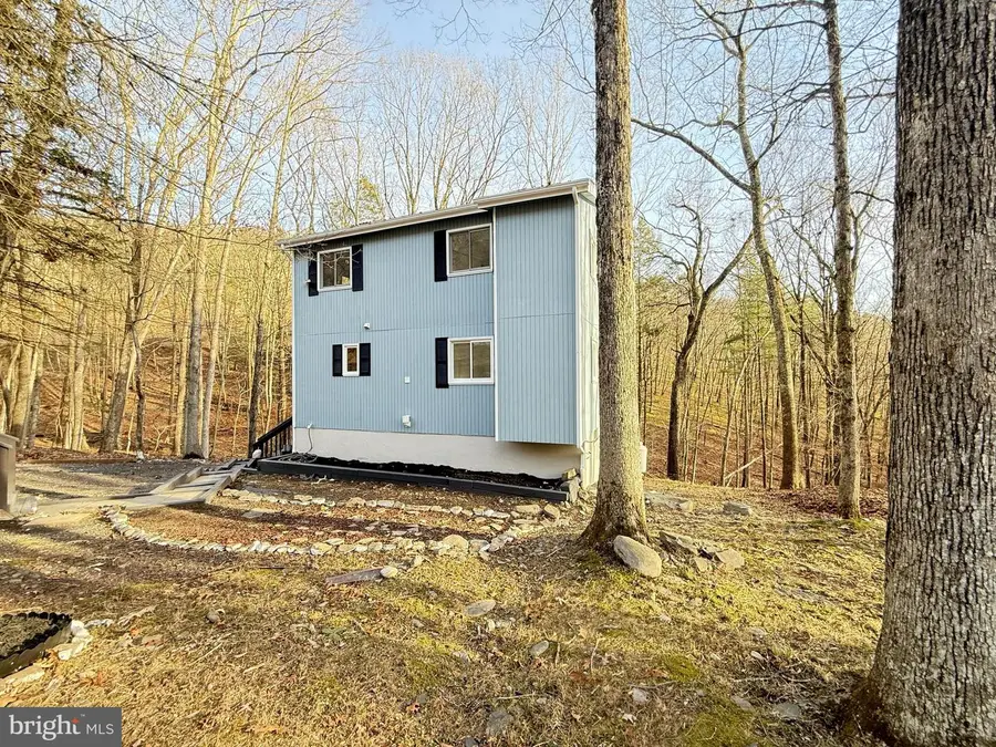 235 Stafford Dr, Bushkill, PA 18324 - Image #3