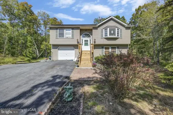 104 Yvette Ct, DINGMANS FERRY, PA 18328