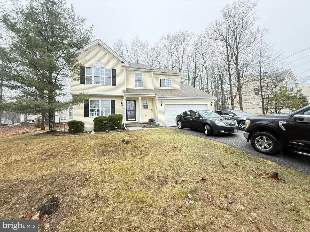 1152 Dorset Dr, Bushkill, PA 18324 - #1