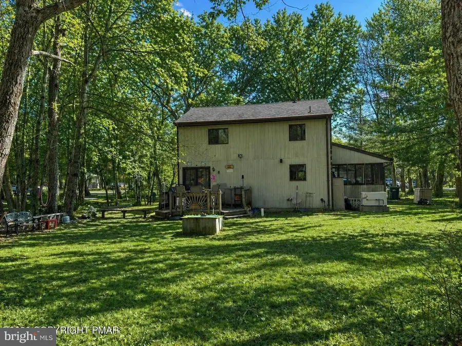 1119 Cranberry Dr, Bushkill, PA 18324 - #2