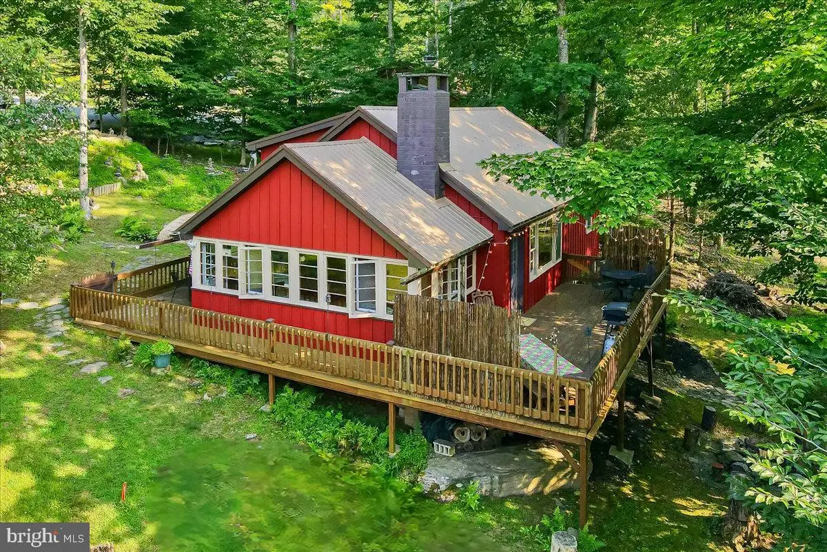 112 Beechwood Cove Rd, Greentown, PA 18426 - #1