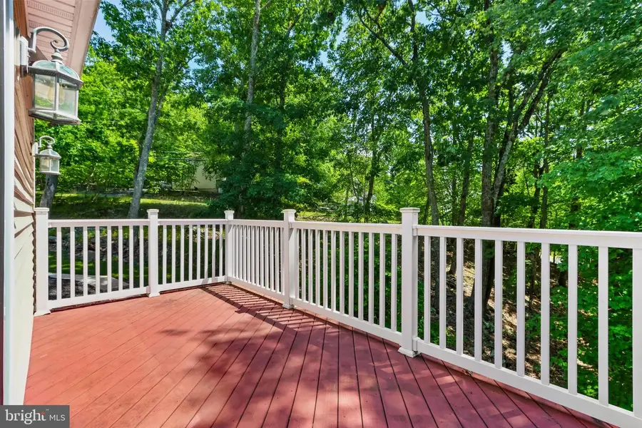 1007 Hampstead Rd, Bushkill, PA 18324 - #2