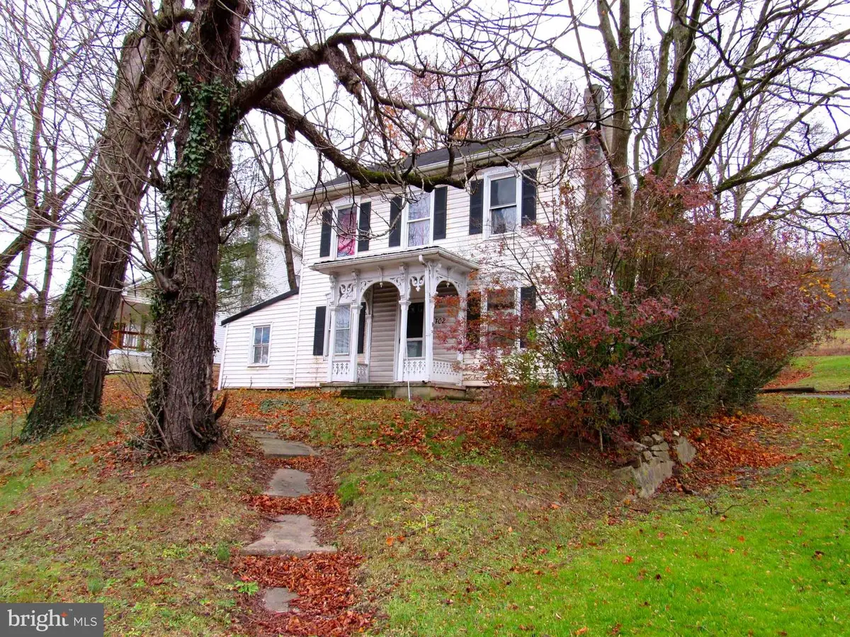 302 S Carlisle St, New Bloomfield, PA 17068 - Image #1