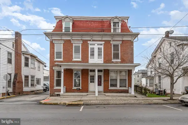 323 Market St, NEWPORT, PA 17074