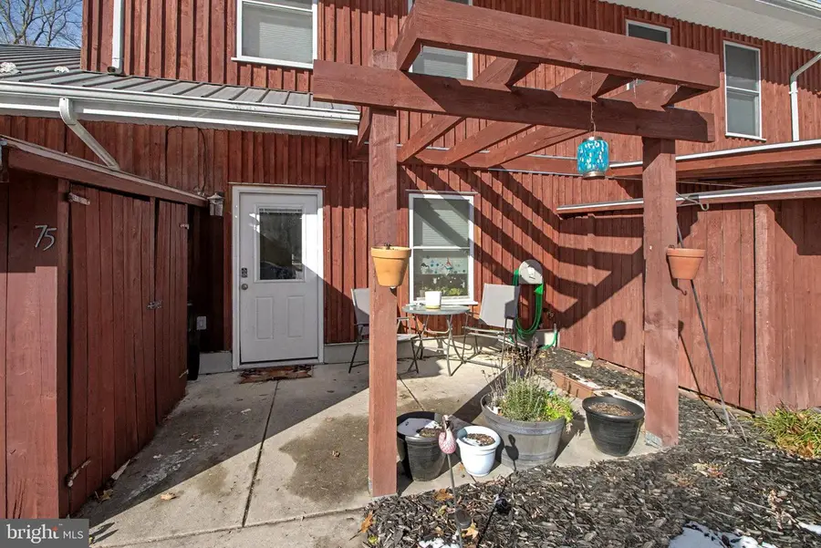 75 Petersburg Ln, Duncannon, PA 17020 - Image #2