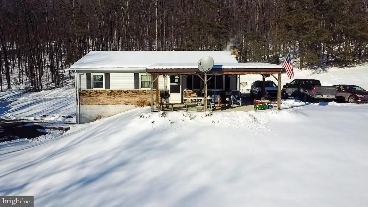 125 Fawn Ln, Elliottsburg, PA 17024 - #1