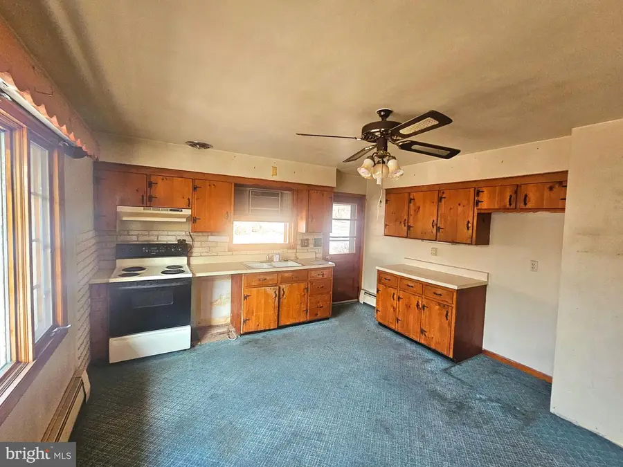 26 Eisenhower Blvd, Duncannon, PA 17020 - #2