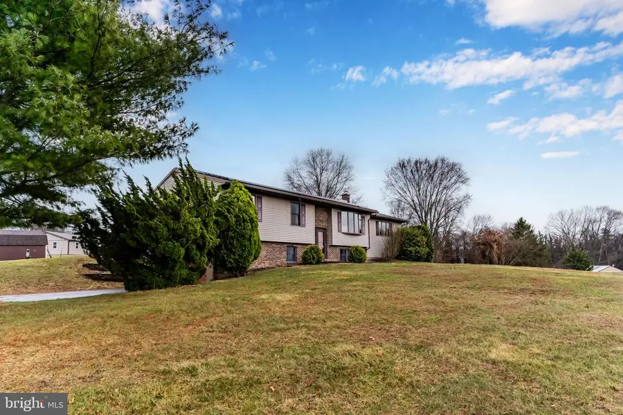 48 Red Hill Rd, Newport, PA 17074 - #2