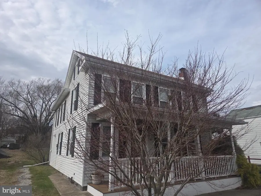 202 N Market St, Liverpool, PA 17045 - #2