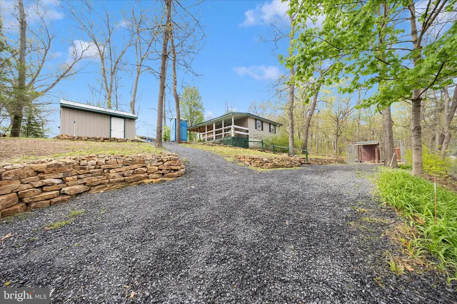 915 Center Square Rd, Blain, PA 17006 - #3