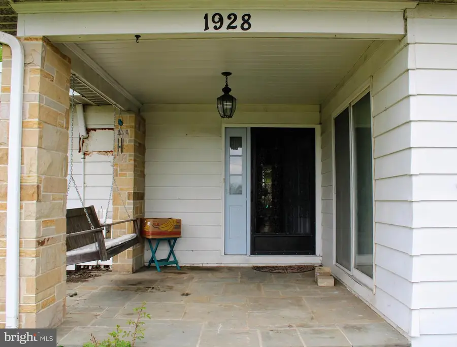 1928 New Bloomfield Rd, New Bloomfield, PA 17068 - #2