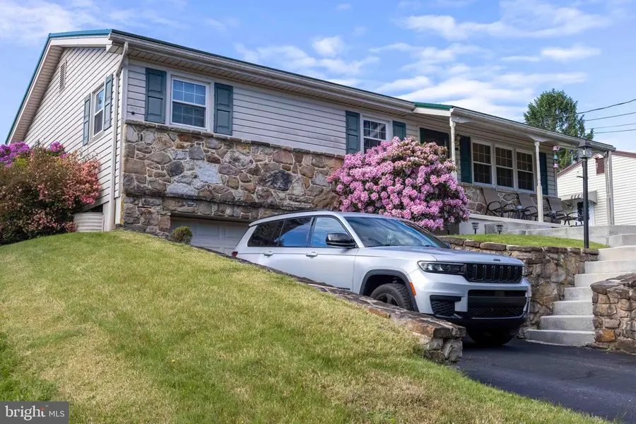 432 Cameron St, Marysville, PA 17053 - #2