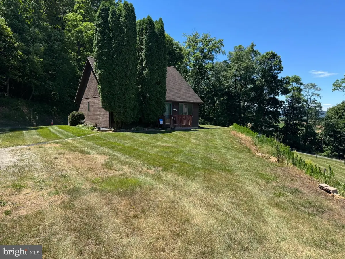 135 Pike Rd, Landisburg, PA 17040 - #1