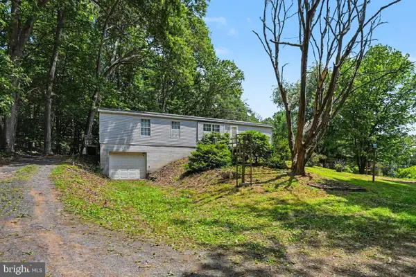 1290 Buckwheat Rd, MILLERSTOWN, PA 17062