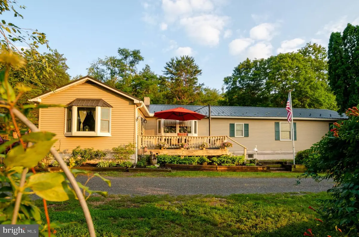 8 Hill Side Dr, Landisburg, PA 17040 - #1