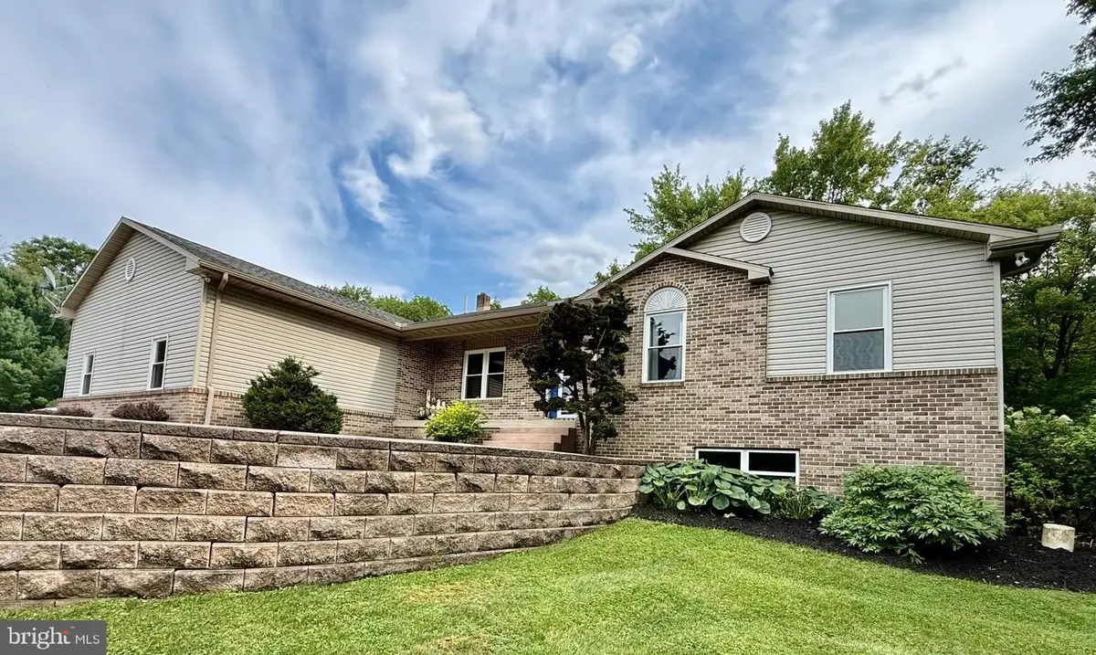 2 Trout Ln, Marysville, PA 17053 - #1