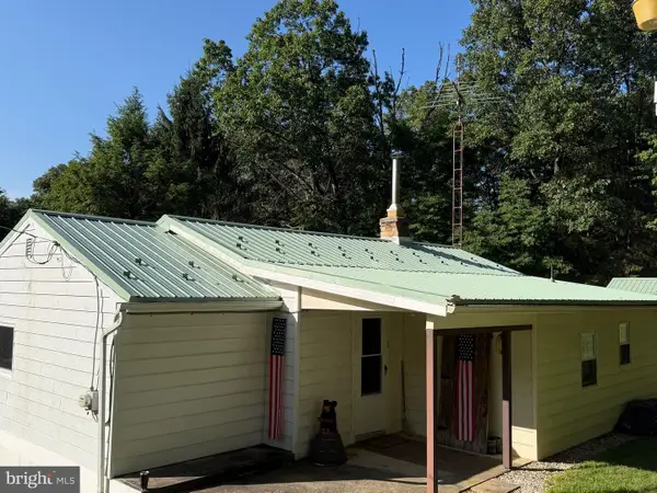 11 Maxwill Ln, LANDISBURG, PA 17040