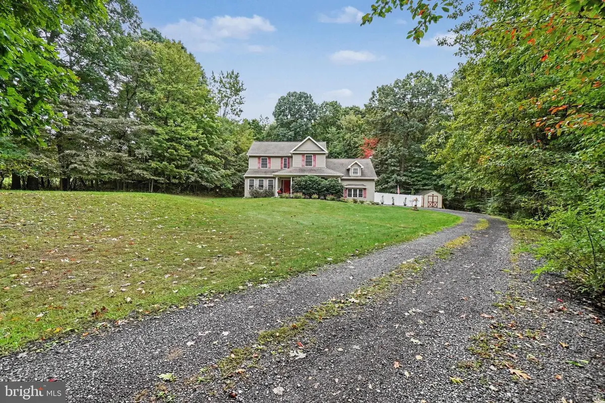 407 Clouser Hollow Rd, New Bloomfield, PA 17068 - #1