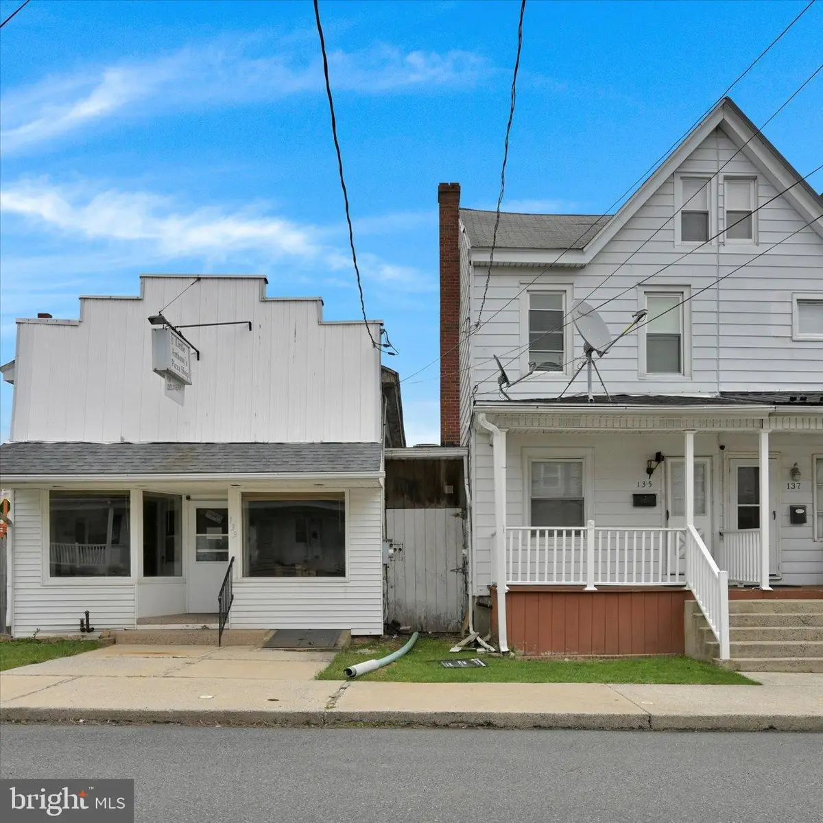 135 S 2nd St, Frackville, PA 17931 - Image #1