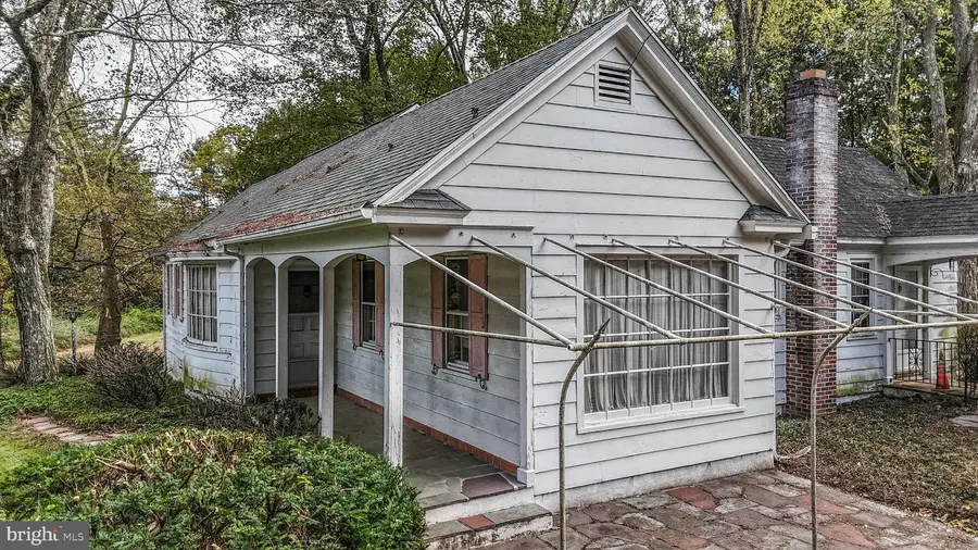 857 Barnesville Dr, Barnesville, PA 18214 - Image #2