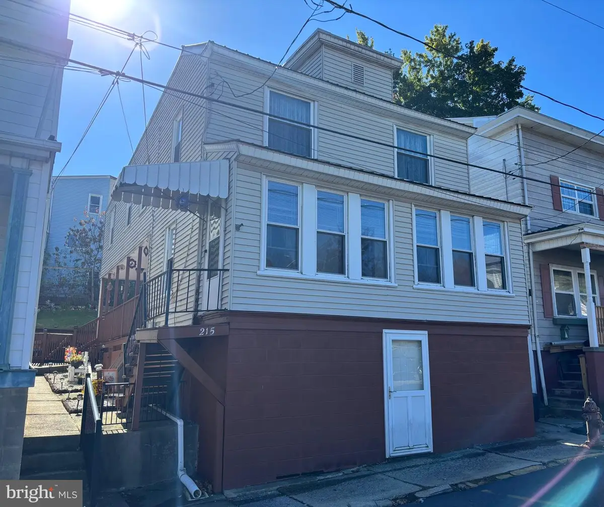 215 S 4th St, Minersville, PA 17954 - Image #1