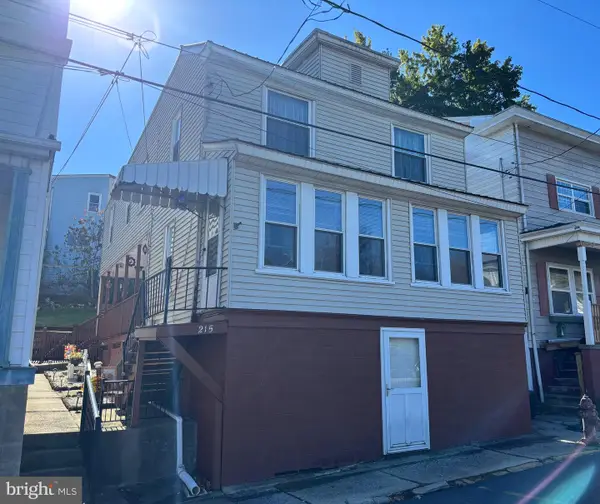 215 S 4th St, MINERSVILLE, PA 17954