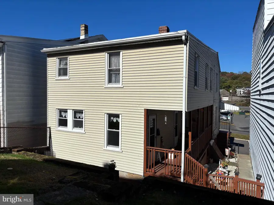 215 S 4th St, Minersville, PA 17954 - Image #3