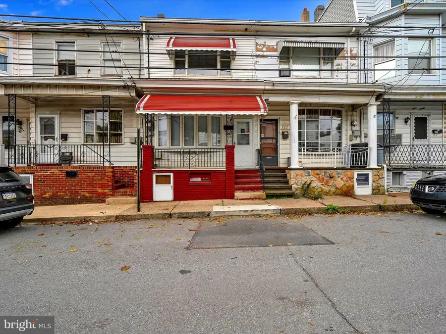 324 S Jardin St, Shenandoah, PA 17976 - Image #2