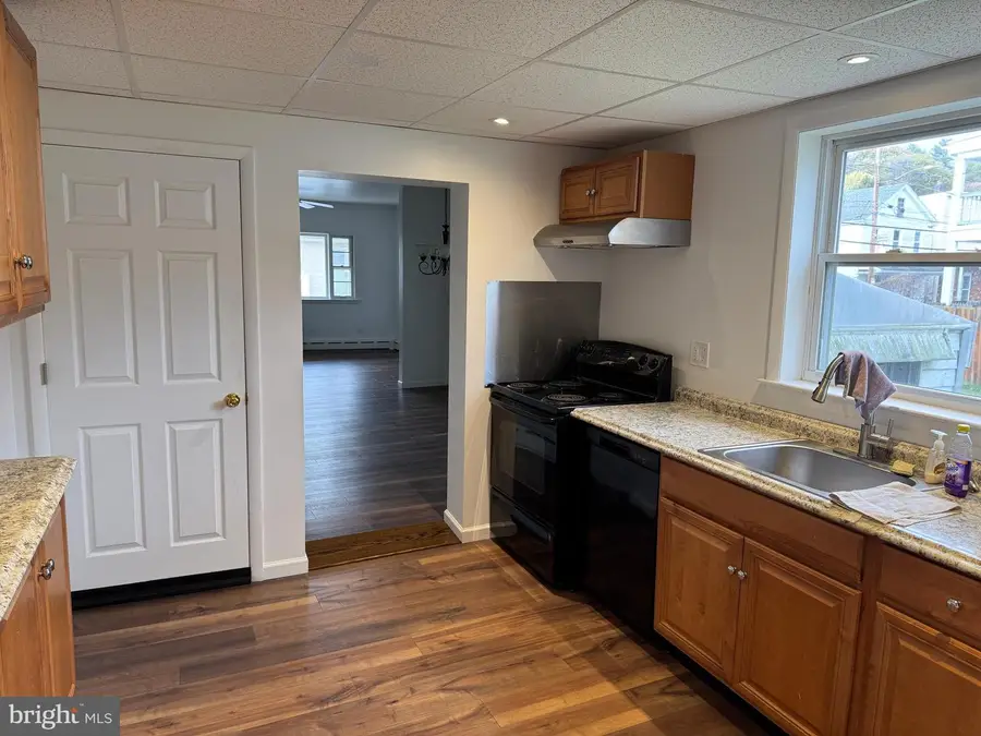 26 Main St, Middleport, PA 17953 - Image #3