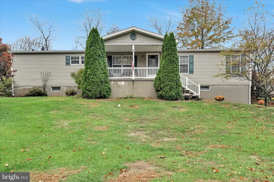 12 Pine Cone Dr, Pine Grove, PA 17963 - Image #2