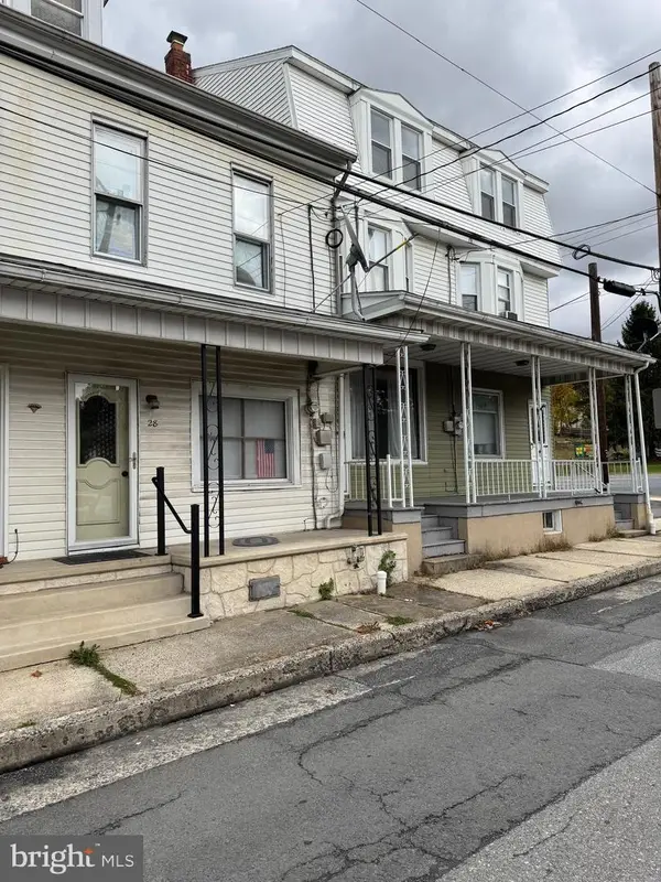28 Main St, MIDDLEPORT, PA 17953