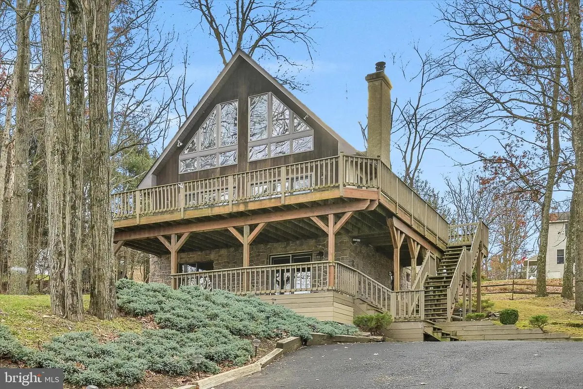 2256 Wynonah Dr, Auburn, PA 17922 - Image #1