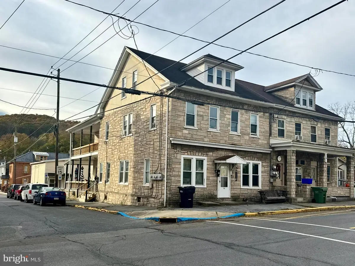 101 W Main St, Tremont, PA 17981 - Image #1