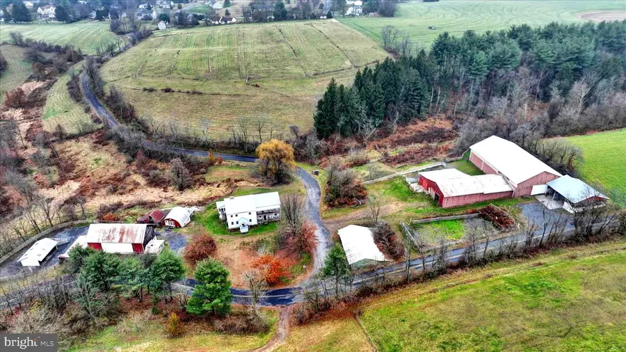 7 N Oak Ln, Schuylkill Haven, PA 17972 - Image #3